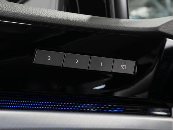 Volkswagen Touareg III с пробегом 2019 года, цена 4 829 000 рублей, 179940 км, внедорожник, Автокод Объявления