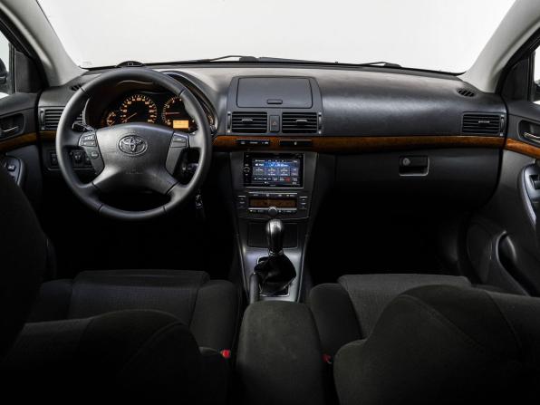 Toyota Avensis II с пробегом 2006 года, цена 650 000 рублей, 304999 км, седан, Автокод Объявления