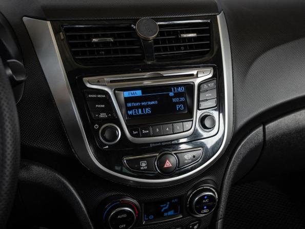 Hyundai Solaris I Рестайлинг с пробегом 2015 года, цена 1 180 000 рублей, 116097 км, хэтчбек, Автокод Объявления