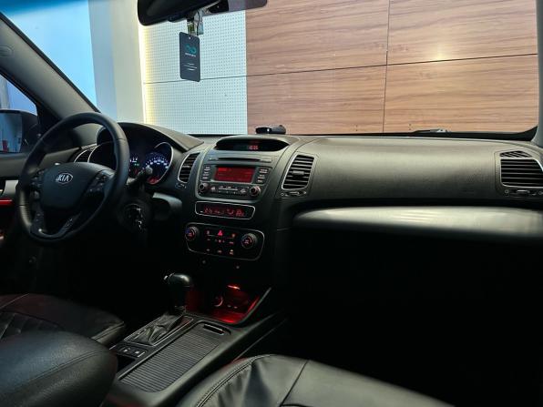 Kia Sorento II Рестайлинг с пробегом 2013 года, цена 1 699 000 рублей, 241511 км, внедорожник, Автокод Объявления