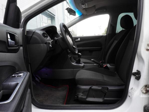 Ford Focus II Рестайлинг с пробегом 2010 года, цена 330 000 рублей, 267011 км, седан, Автокод Объявления