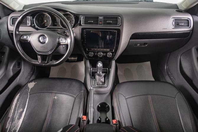 Volkswagen Jetta VI Рестайлинг с пробегом 2018 года, цена 1 579 000 рублей, 92100 км, седан, Автокод Объявления