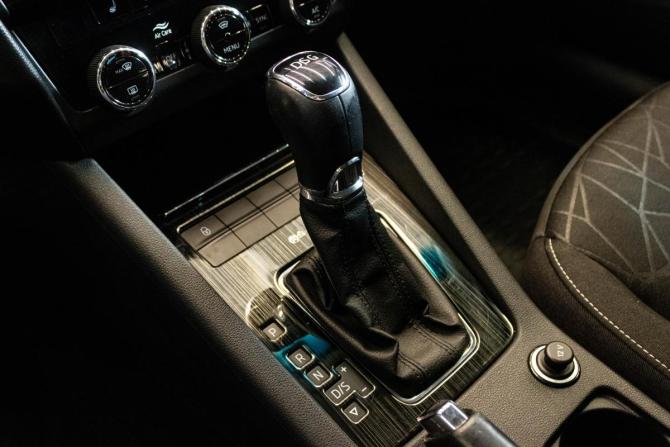 Skoda Octavia III (A7) Рестайлинг с пробегом 2019 года, цена 1 699 000 рублей, 114998 км, лифтбек, Автокод Объявления
