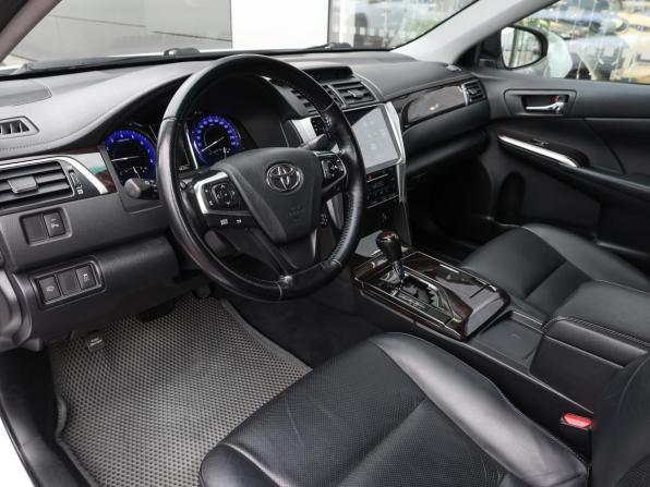 Toyota Camry VII (XV50) Рестайлинг с пробегом 2015 года, цена 1 949 000 рублей, 179815 км, седан, Автокод Объявления