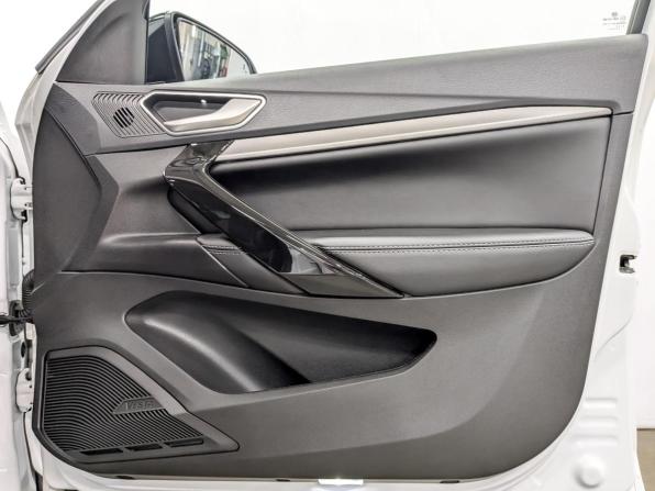 Lada (ВАЗ) Vesta I Рестайлинг (NG) с пробегом 2024 года, цена 1 575 000 рублей, 8292 км, седан, Автокод Объявления