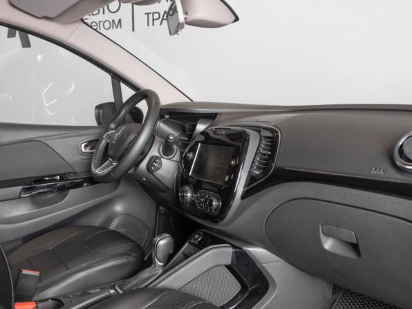 Renault Kaptur I Рестайлинг с пробегом 2021 года, цена 1 702 400 рублей, 57295 км, внедорожник, Автокод Объявления