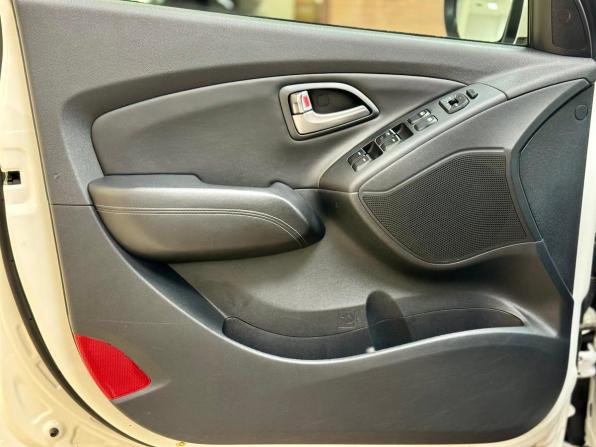 Hyundai ix35 I Рестайлинг с пробегом 2014 года, цена 1 250 000 рублей, 170000 км, внедорожник, Автокод Объявления