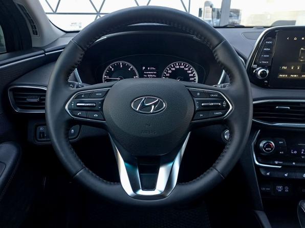 Hyundai Santa Fe IV с пробегом 2018 года, цена 2 499 000 рублей, 125200 км, внедорожник, Автокод Объявления
