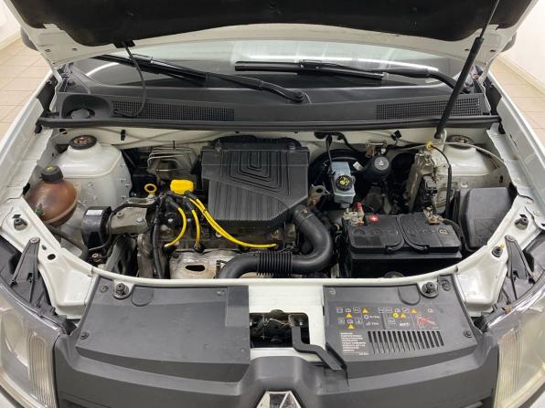 Renault Logan II с пробегом 2018 года, цена 719 000 рублей, 138894 км, седан, Автокод Объявления