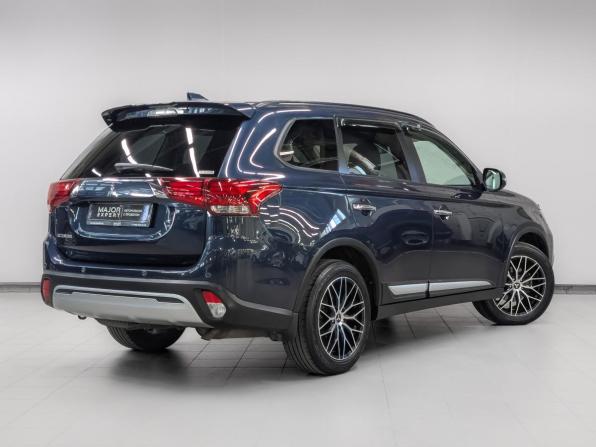 Mitsubishi Outlander III Рестайлинг 3 с пробегом 2021 года, цена 2 750 000 рублей, 111269 км, внедорожник, Автокод Объявления