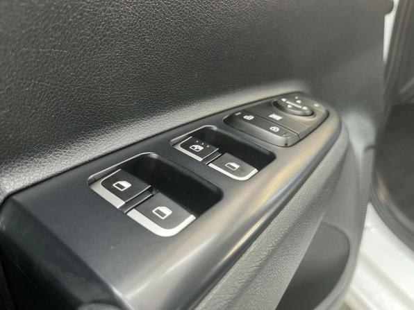 Kia Rio IV Рестайлинг с пробегом 2021 года, цена 1 393 538 рублей, 89900 км, седан, Автокод Объявления