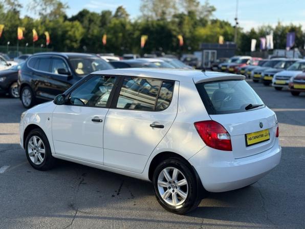 Skoda Fabia II Рестайлинг с пробегом 2011 года, цена 599 000 рублей, 157560 км, хэтчбек, Автокод Объявления