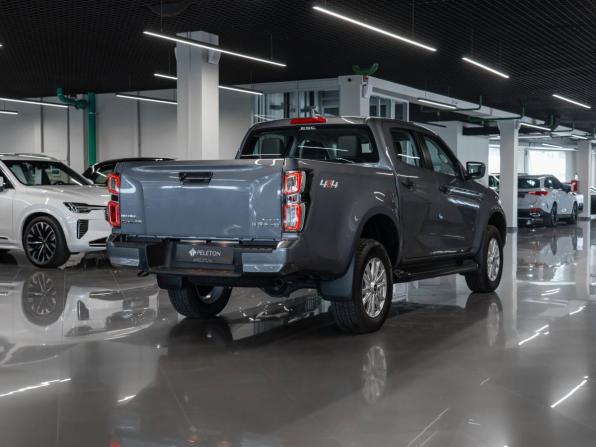Isuzu D-Max III с пробегом 2025 года, цена 5 050 000 рублей, 50 км, пикап, Автокод Объявления