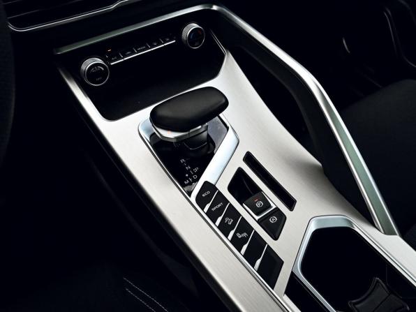 Geely Coolray I с пробегом 2022 года, цена 1 799 000 рублей, 44859 км, внедорожник, Автокод Объявления