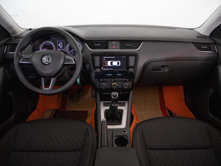 Skoda Octavia III (A7) Санкт-Петербург  - изображение 9