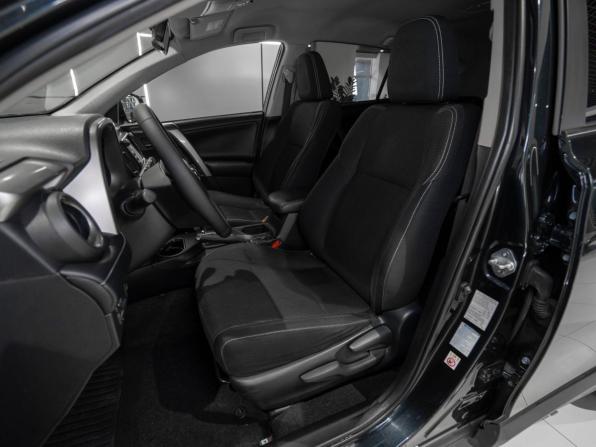 Toyota RAV4 IV (XA40) Рестайлинг с пробегом 2017 года, цена 2 275 000 рублей, 138656 км, внедорожник, Автокод Объявления