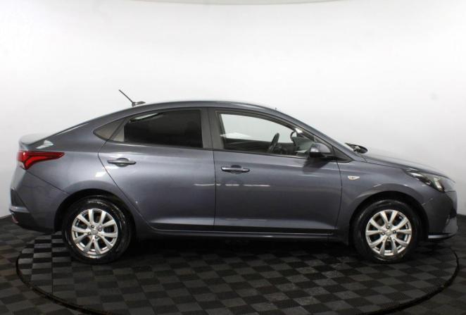 Hyundai Solaris II Рестайлинг с пробегом 2021 года, цена 1 635 000 рублей, 85051 км, седан, Автокод Объявления