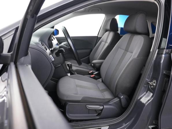 Volkswagen Polo V Рестайлинг с пробегом 2016 года, цена 1 139 444 рубля, 111461 км, седан, Автокод Объявления