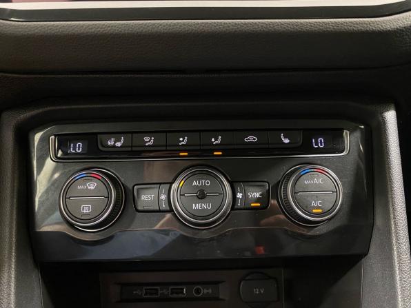Volkswagen Tiguan II с пробегом 2019 года, цена 2 319 000 рублей, 140547 км, внедорожник, Автокод Объявления