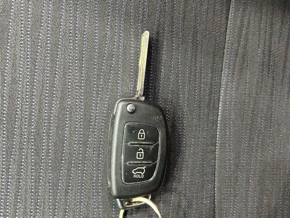 Hyundai Solaris I Рестайлинг с пробегом 2015 года, цена 920 000 рублей, 160095 км, седан, Автокод Объявления