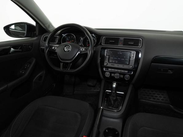 Volkswagen Jetta VI Рестайлинг с пробегом 2018 года, цена 1 598 000 рублей, 107338 км, седан, Автокод Объявления