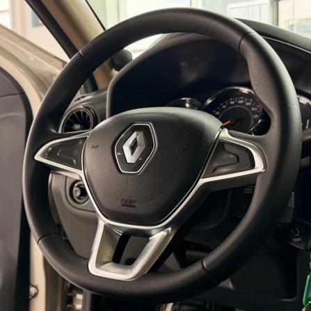 Renault Logan II Рестайлинг с пробегом 2021 года, цена 1 249 000 рублей, 63961 км, седан, Автокод Объявления