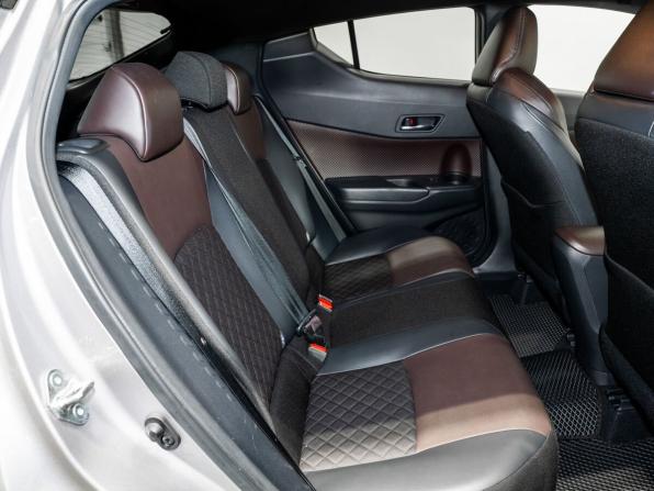 Toyota C-HR I с пробегом 2019 года, цена 1 780 000 рублей, 55846 км, внедорожник, Автокод Объявления