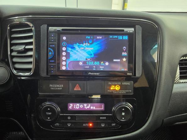 Mitsubishi Outlander III Рестайлинг с пробегом 2014 года, цена 1 549 000 рублей, 170000 км, внедорожник, Автокод Объявления