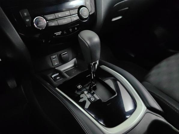Nissan Qashqai II с пробегом 2018 года, цена 1 440 000 рублей, 200000 км, внедорожник, Автокод Объявления