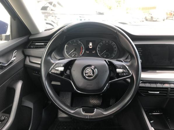 Skoda Octavia IV (A8) с пробегом 2021 года, цена 2 490 000 рублей, 72926 км, лифтбек, Автокод Объявления