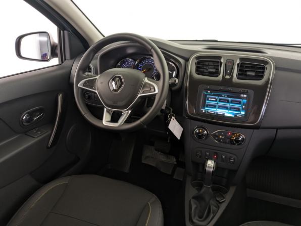 Renault Sandero II Рестайлинг с пробегом 2022 года, цена 1 470 000 рублей, 24650 км, хэтчбек, Автокод Объявления
