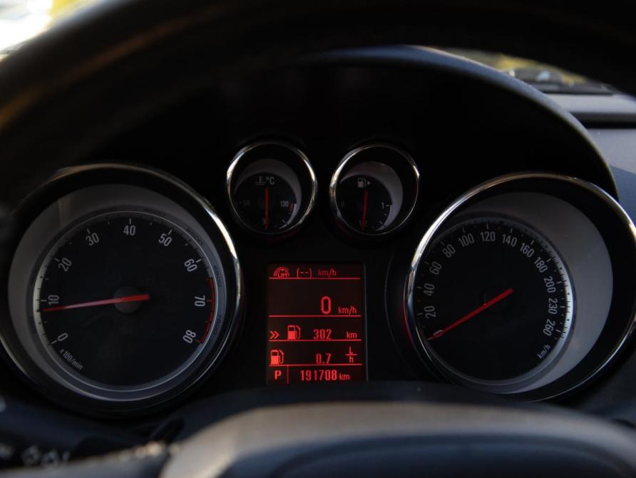 Opel Astra J Рестайлинг Москва  - изображение 9