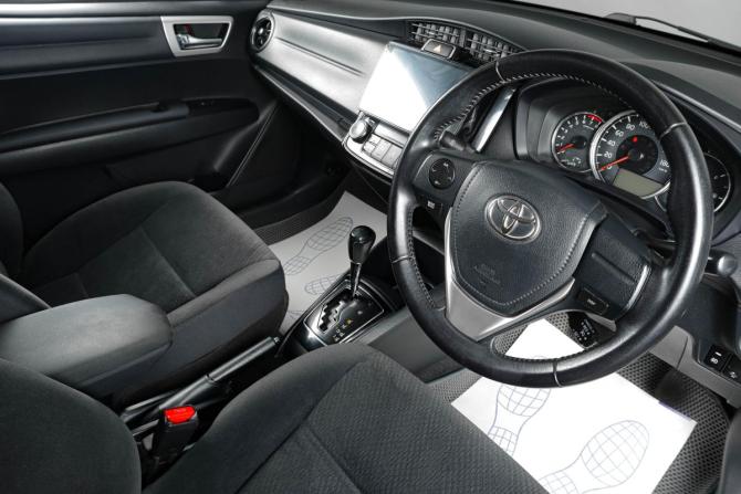Toyota Corolla XI (E160 E170) Рестайлинг 2 с пробегом 2015 года, цена 1 289 000 рублей, 77000 км, седан, Автокод Объявления