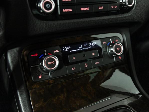Volkswagen Touareg II с пробегом 2013 года, цена 2 599 700 рублей, 137045 км, внедорожник, Автокод Объявления