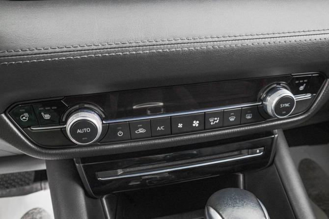 Mazda 6 III (GJ) Рестайлинг 2 с пробегом 2021 года, цена 1 999 000 рублей, 282000 км, седан, Автокод Объявления