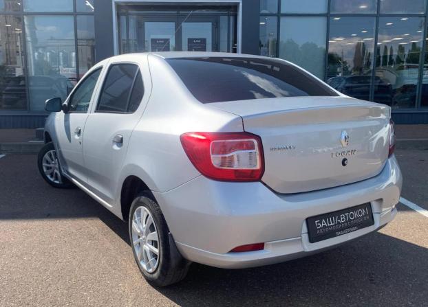 Renault Logan II Рестайлинг с пробегом 2018 года, цена 669 000 рублей, 125300 км, седан, Автокод Объявления
