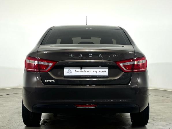 Lada (ВАЗ) Vesta I с пробегом 2021 года, цена 940 000 рублей, 57660 км, седан, Автокод Объявления