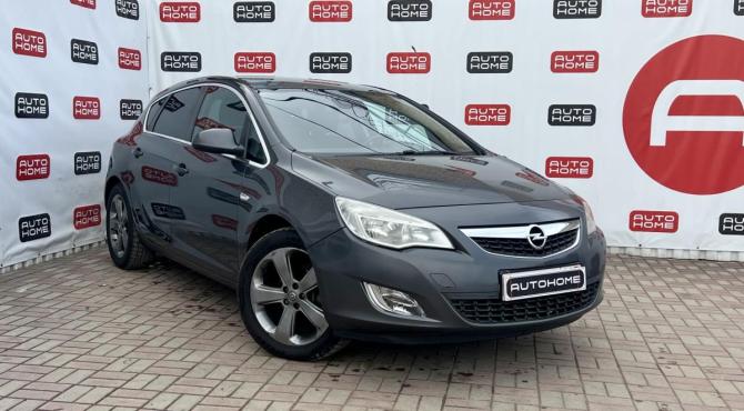 Opel Astra J с пробегом 2011 года, цена 650 000 рублей, 183300 км, хэтчбек, Автокод Объявления