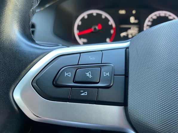 Volkswagen Polo VI с пробегом 2021 года, цена 1 379 000 рублей, 119000 км, лифтбек, Автокод Объявления