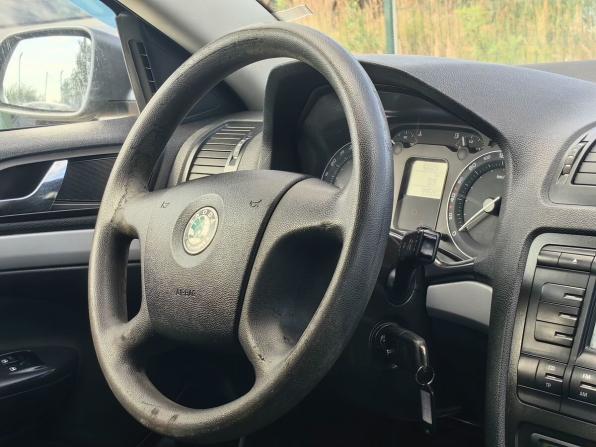 Skoda Octavia II (A5) с пробегом 2008 года, цена 329 000 рублей, 344286 км, лифтбек, Автокод Объявления