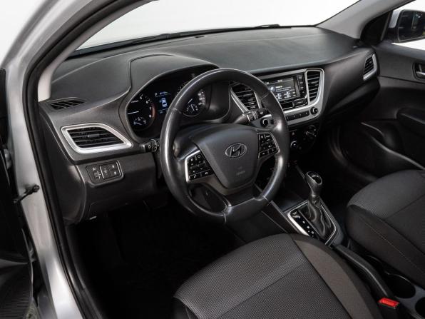 Hyundai Solaris II с пробегом 2019 года, цена 1 435 000 рублей, 119693 км, седан, Автокод Объявления