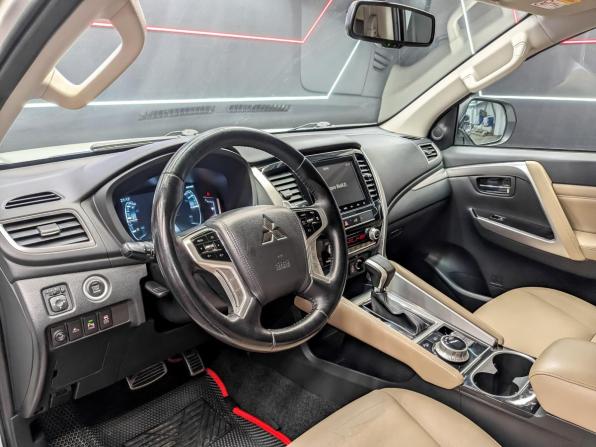 Mitsubishi Montero Sport III Рестайлинг с пробегом 2022 года, цена 3 800 000 рублей, 49027 км, внедорожник, Автокод Объявления