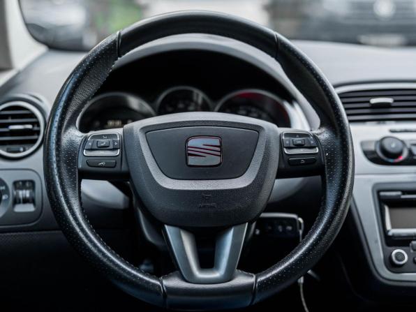 SEAT Altea I Рестайлинг с пробегом 2012 года, цена 950 000 рублей, 190548 км, минивэн, Автокод Объявления