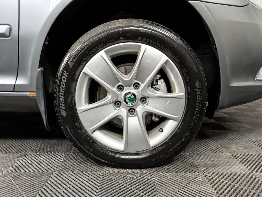 Skoda Octavia II (A5) Рестайлинг Москва  - изображение 9