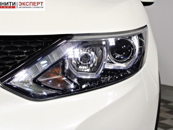 Nissan Qashqai II с пробегом 2018 года, цена 1 697 000 рублей, 98941 км, внедорожник, Автокод Объявления