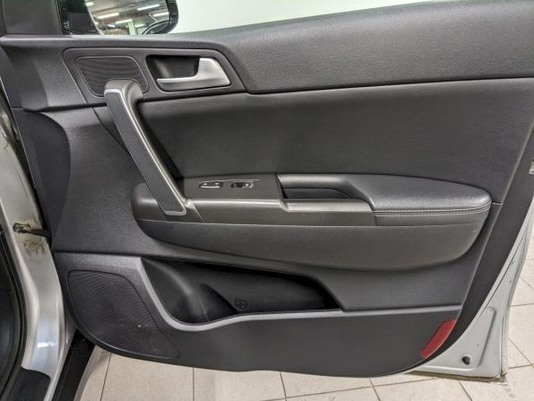 Kia Sportage IV с пробегом 2018 года, цена 1 590 000 рублей, 200708 км, внедорожник, Автокод Объявления