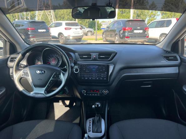 Kia Rio III Рестайлинг с пробегом 2017 года, цена 1 135 800 рублей, 173162 км, седан, Автокод Объявления