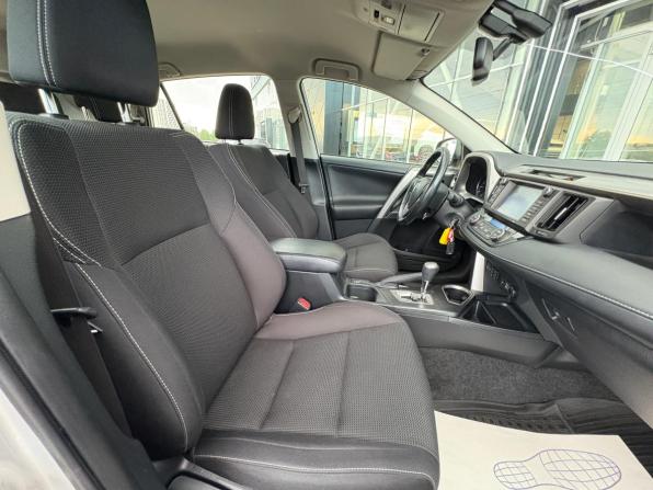 Toyota RAV4 IV (XA40) Рестайлинг с пробегом 2017 года, цена 2 030 000 рублей, 166418 км, внедорожник, Автокод Объявления