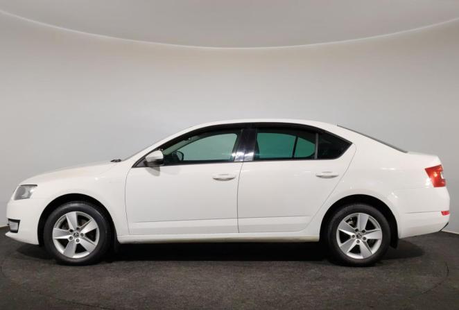 Skoda Octavia III (A7) с пробегом 2015 года, цена 1 320 000 рублей, 140213 км, лифтбек, Автокод Объявления