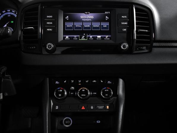 Skoda Karoq I с пробегом 2020 года, цена 1 890 000 рублей, 152000 км, внедорожник, Автокод Объявления